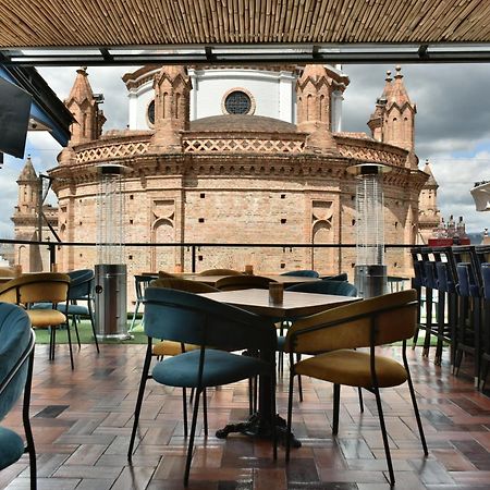Hotel Vaway Куенка Екстериор снимка
