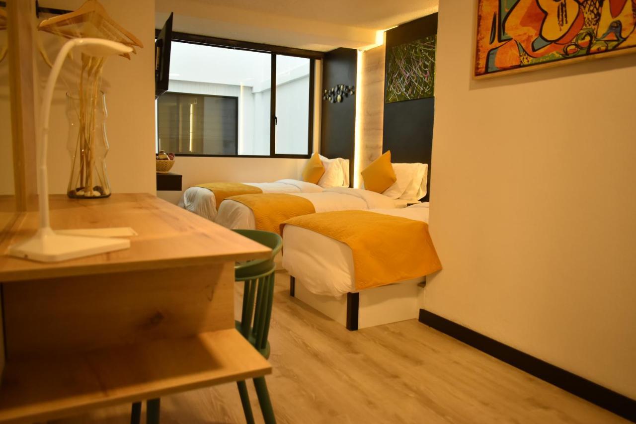 Hotel Vaway Куенка Екстериор снимка