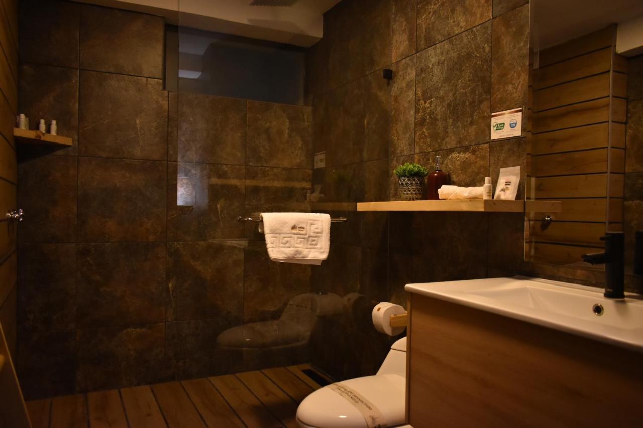 Hotel Vaway Куенка Екстериор снимка